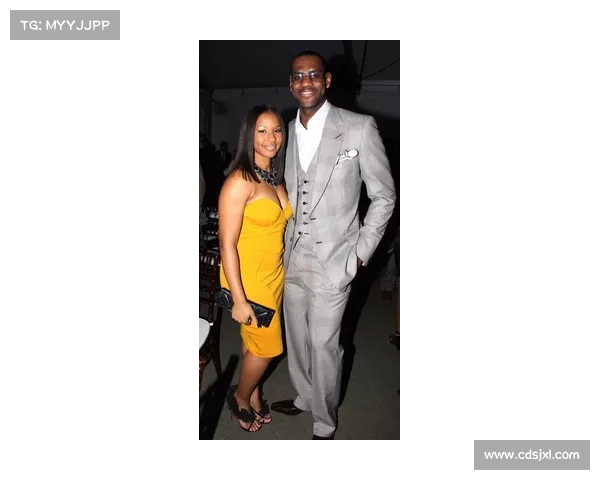 NBA太太团中的颜值天花板:霍福德的妻子阿米莉亚 NBA太太团中的颜值天花板:霍福德的妻子阿米莉亚